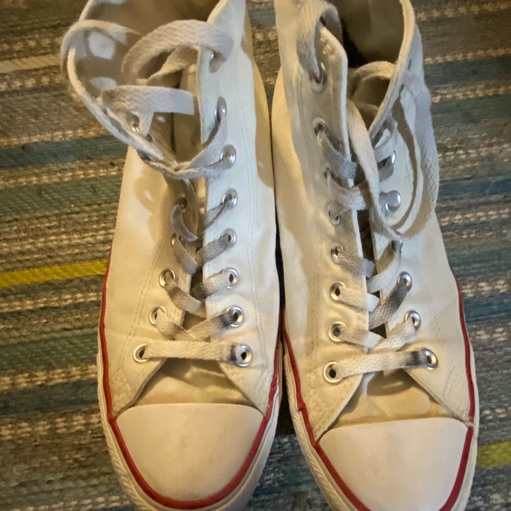Mens 9.5 Chuck Taylor All Star White Converse